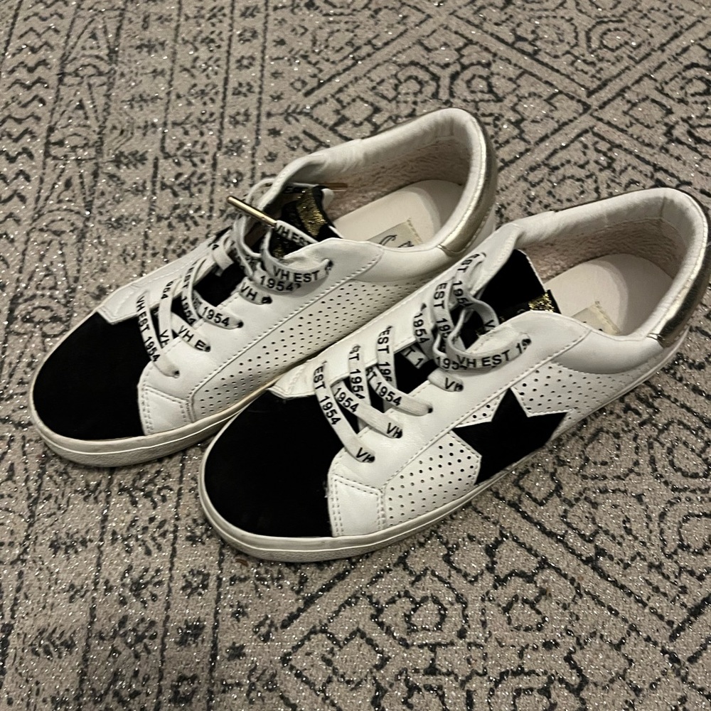 Vintage Havana sneakers - 6.5 lightly used